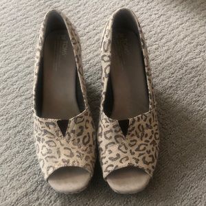 TOMS leopard wedge sandals